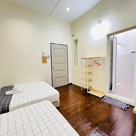 Myroom @ Mandalay Georgetown, Off Jln Burma, Gurney Drive Exterior photo