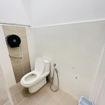 Myroom @ Mandalay Georgetown, Off Jln Burma, Gurney Drive Exterior photo