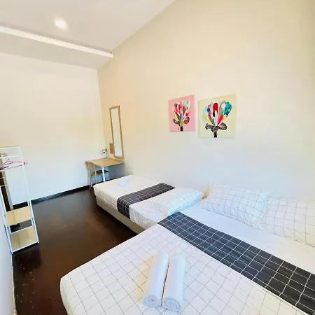 Myroom @ Mandalay Georgetown, Off Jln Burma, Gurney Drive Exterior photo