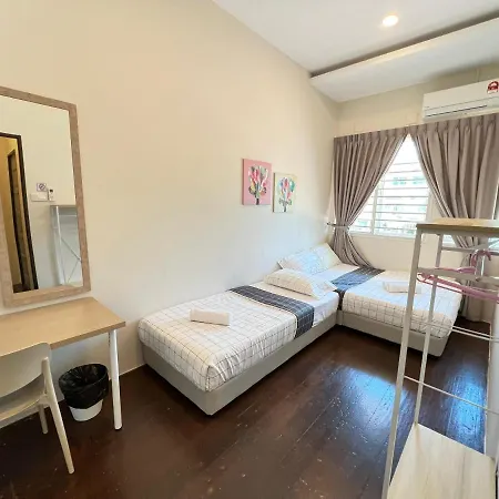 Myroom @ Mandalay Georgetown, Off Jln Burma, Gurney Drive Exterior photo