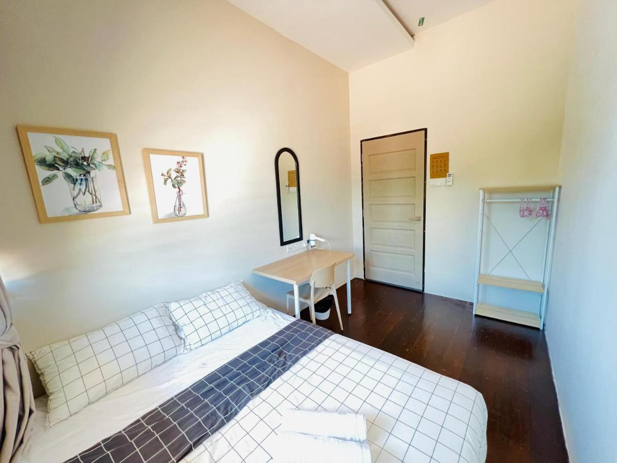 Myroom @ Mandalay Georgetown, Off Jln Burma, Gurney Drive George Town