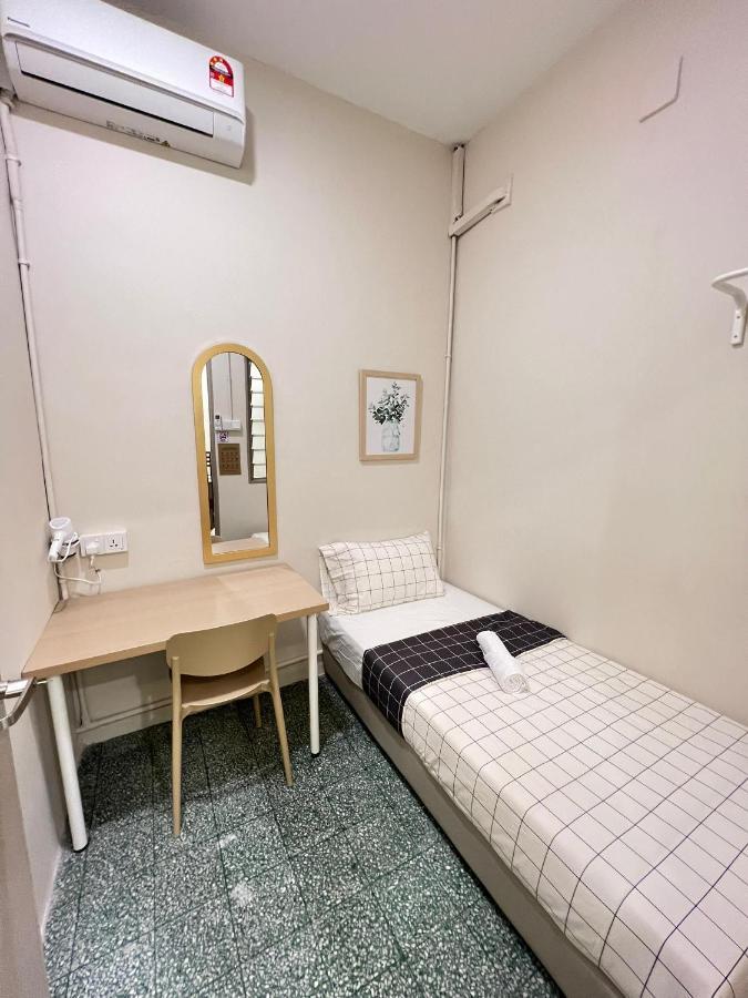 Homestay Myroom @ Mandalay Georgetown, Off Jln Burma, Gurney Drive *